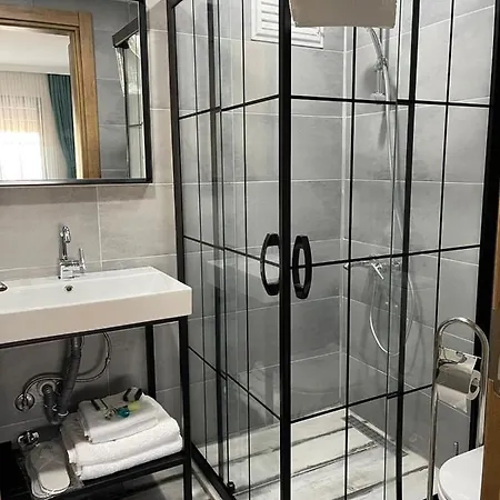 Liman Otel Szálloda 3*